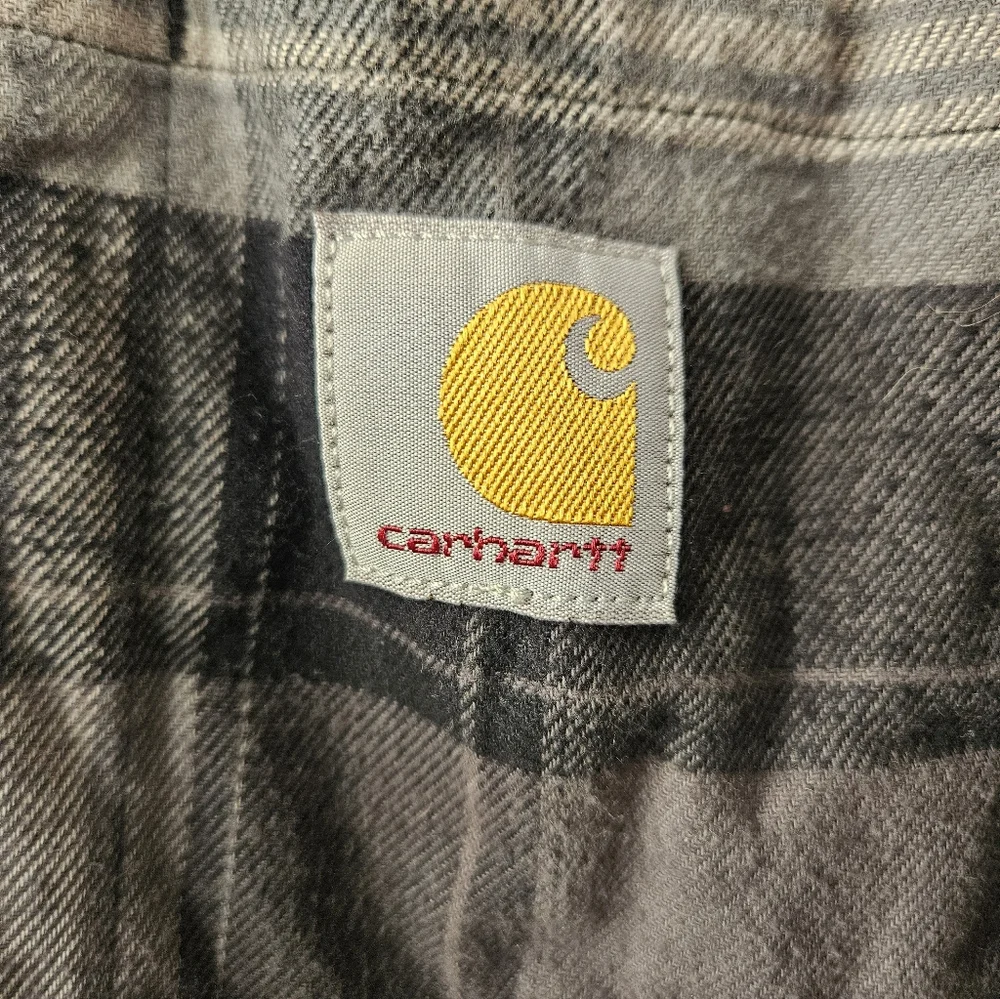 Carhartt authentic hooded
